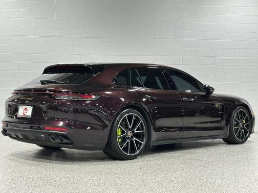 2022 Porsche Panamera 4S