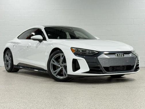 2022 Audi e-tron GT Premium Plus