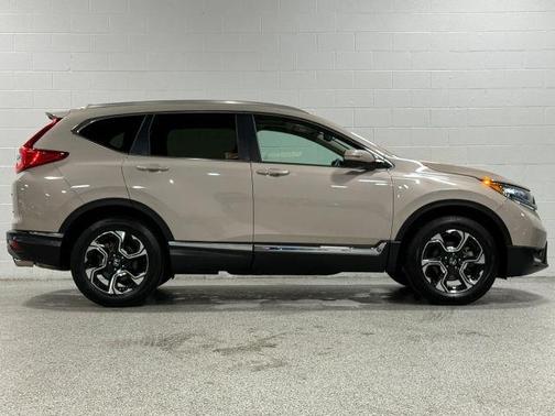 Tan 2018 Honda CR-V Touring