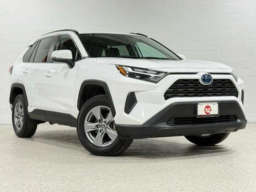 2022 Toyota RAV4 Hybrid XLE