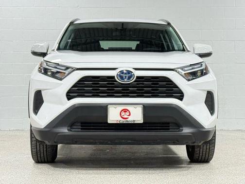2022 Toyota RAV4 Hybrid XLE