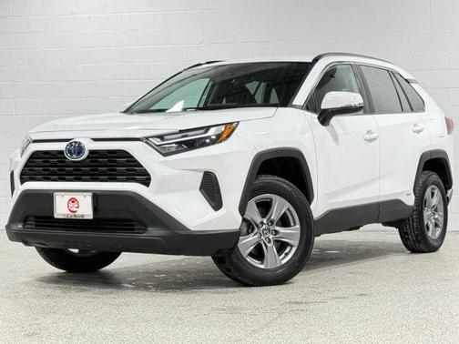 2022 Toyota RAV4 Hybrid XLE