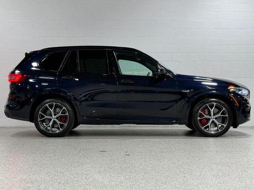 Blue 2022 BMW X5 PHEV xDrive45e