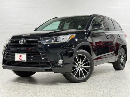 2017 Toyota Highlander SE