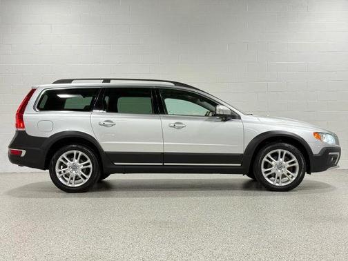 2016 Volvo XC70 T5 Platinum
