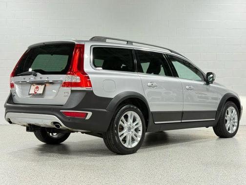 2016 Volvo XC70 T5 Platinum