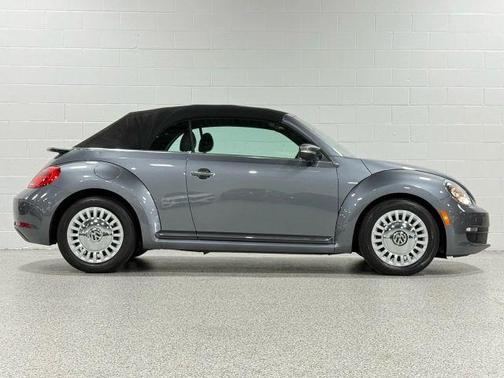 2014 Volkswagen Beetle Auto 2.5L