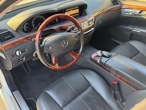 2008 Mercedes-Benz S-Class S 550