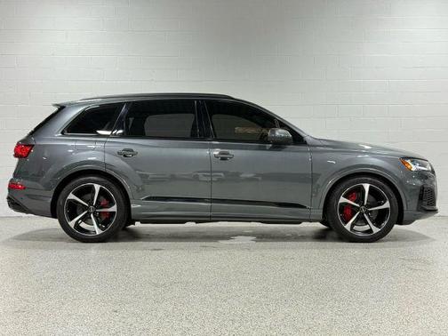 2024 Audi Q7 55 Premium