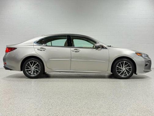 2016 Lexus ES 350 Base