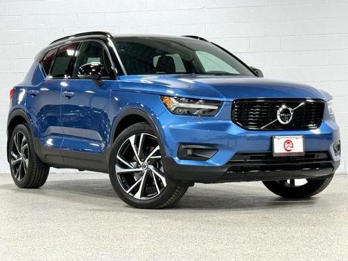 2019 Volvo XC40 T5 R-Design