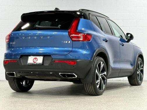 2019 Volvo XC40 T5 R-Design