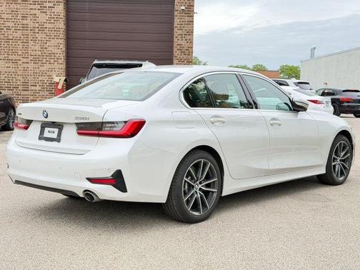 White 2021 BMW 330 i xDrive