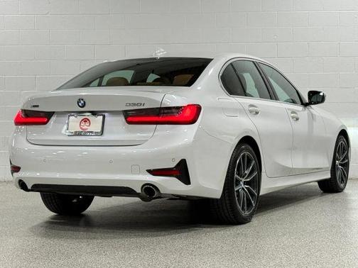 White 2021 BMW 330 i xDrive