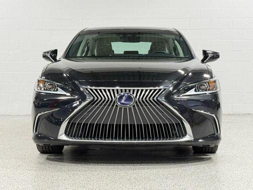 2020 Lexus ES 300h Base