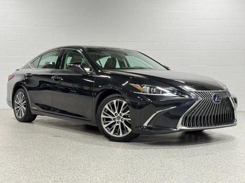 2020 Lexus ES 300h Base