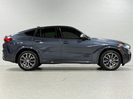 2020 BMW X6 M50i