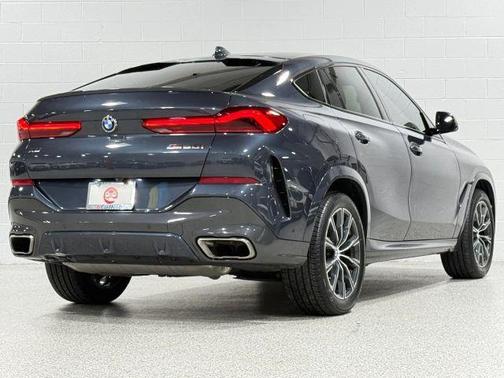 2020 BMW X6 M50i