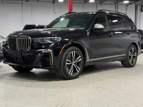 2021 BMW X7 M50i