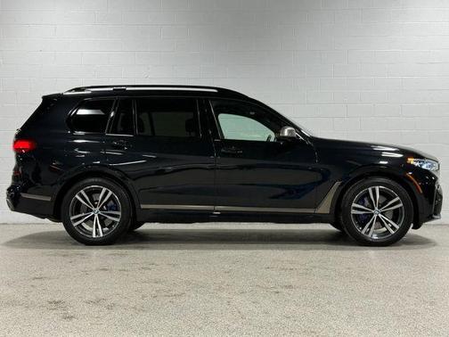 2021 BMW X7 M50i