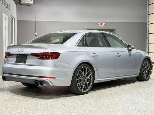 Florett Silver Metallic 2018 Audi S4 3.0T Premium Plus