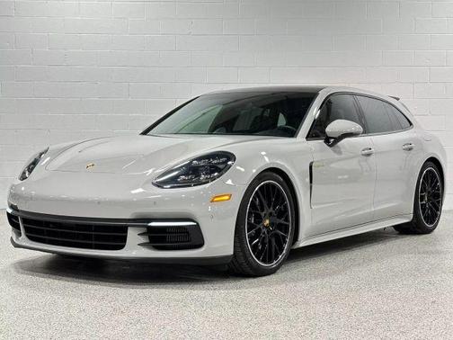 2018 Porsche Panamera E-Hybrid Sport Turismo 4