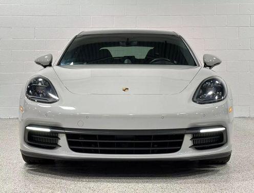 2018 Porsche Panamera E-Hybrid Sport Turismo 4