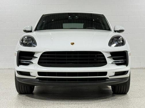 White 2019 Porsche Macan S