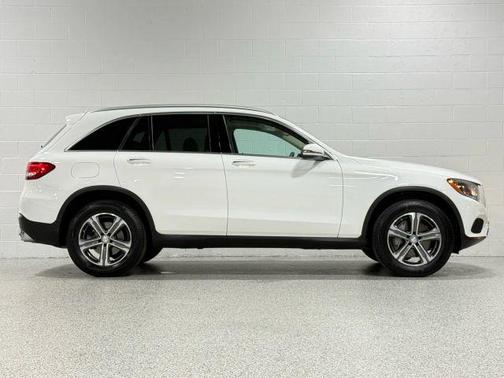 2017 Mercedes-Benz GLC 300 Base 4MATIC