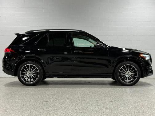 Black 2021 Mercedes-Benz GLE 450 4MATIC