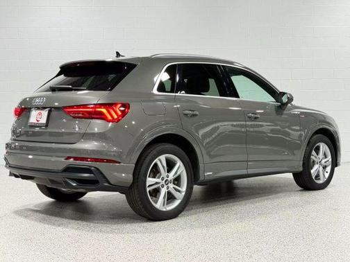 2021 Audi Q3 45 S line Premium