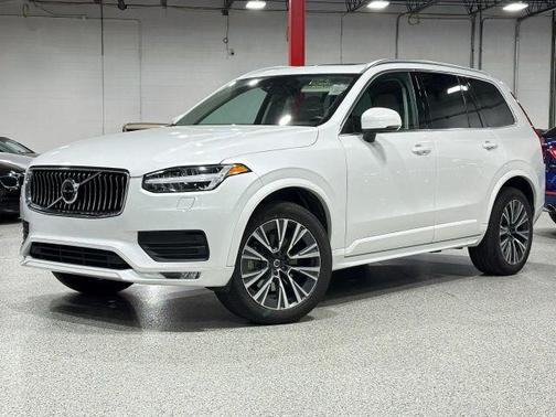 2021 Volvo XC90 T5 Momentum 7 Passenger