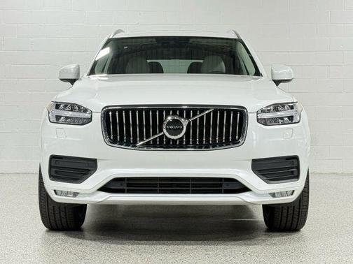 2021 Volvo XC90 T5 Momentum 7 Passenger