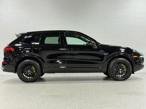 2018 Porsche Cayenne S