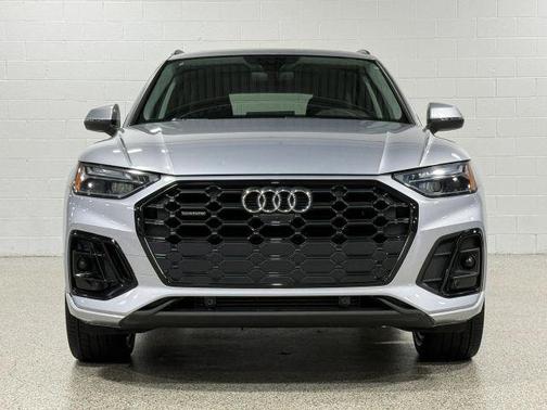Florett Silver Metallic 2022 Audi Q5 45 S line Premium Plus