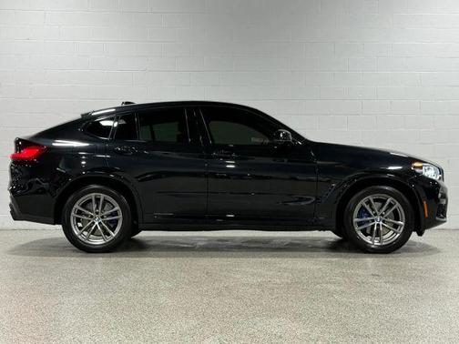 Gray 2021 BMW X4 M40i