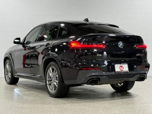 Gray 2021 BMW X4 M40i