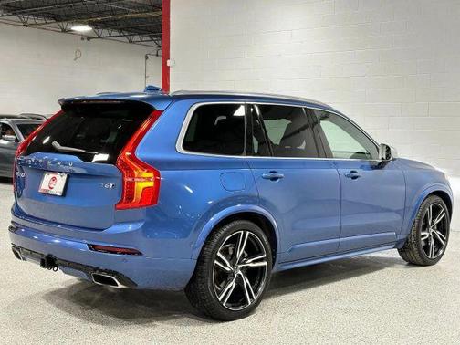2017 Volvo XC90 T6 R-Design