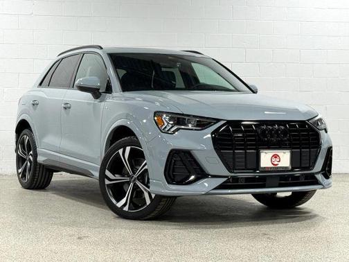 2023 Audi Q3 45 S line Premium