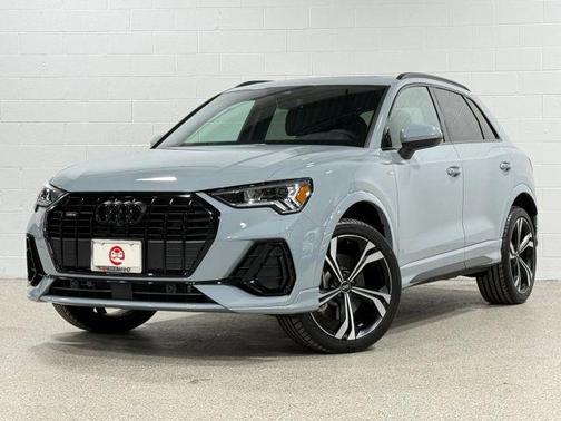 2023 Audi Q3 45 S line Premium