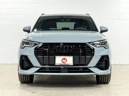 2023 Audi Q3 45 S line Premium