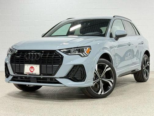 2023 Audi Q3 45 S line Premium