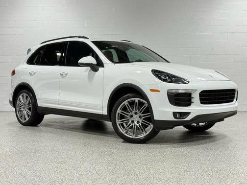 2016 Porsche Cayenne Base