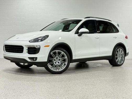 2016 Porsche Cayenne Base