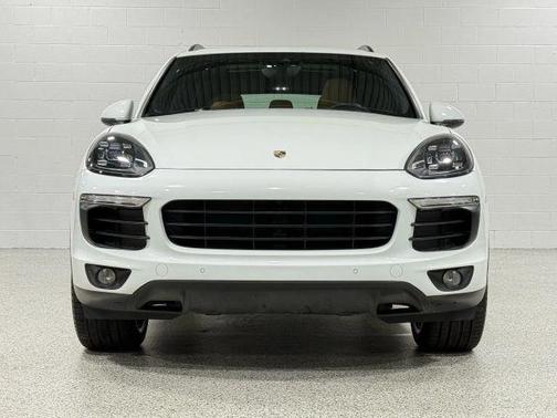 2016 Porsche Cayenne Base