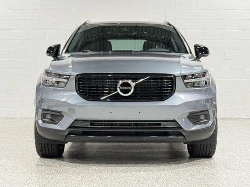 2019 Volvo XC40 T5 R-Design