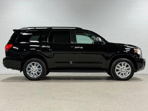 2010 Toyota Sequoia Platinum