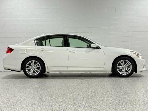 2013 INFINITI G37 Journey