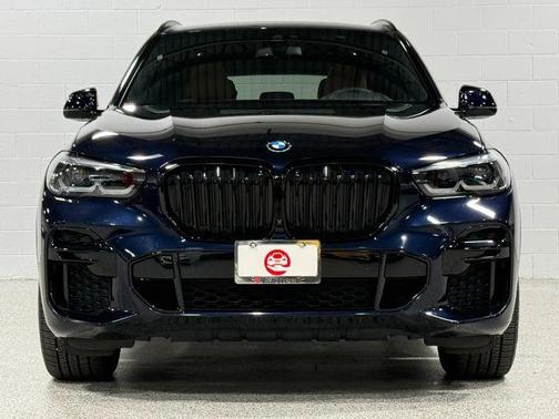 Blue 2022 BMW X5 xDrive40i