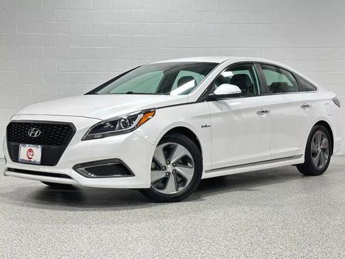 2016 Hyundai SONATA Hybrid Limited